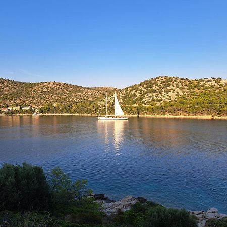 Apartman Portorus Lastovo Bagian luar foto