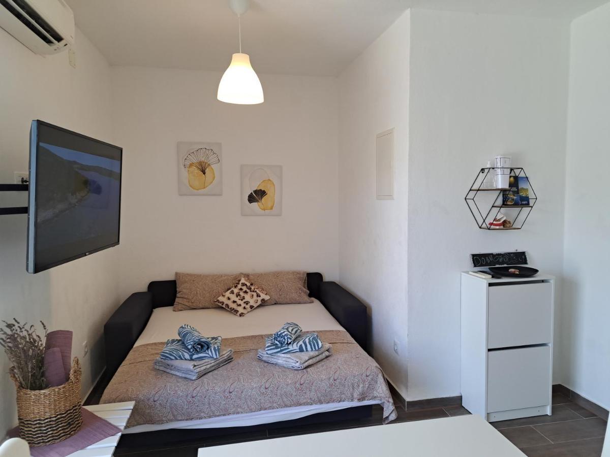 Apartman Portorus Lastovo Bagian luar foto